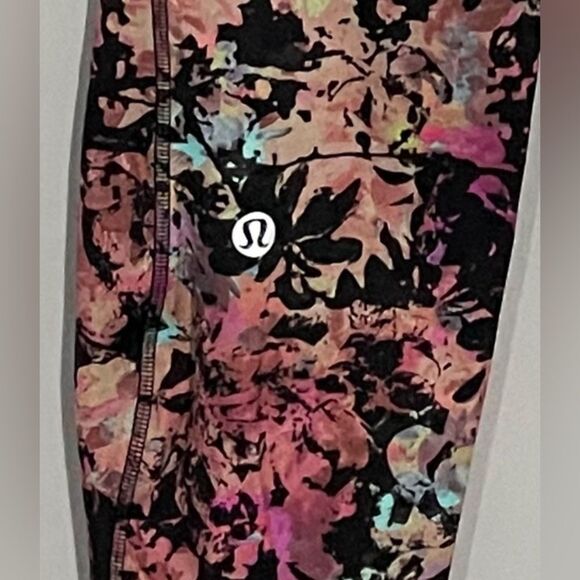 Lululemon legging - Picture 8 of 8